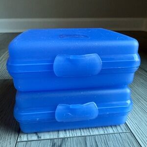 Tupperware Sandwich Keeper Blue Lot Of 2